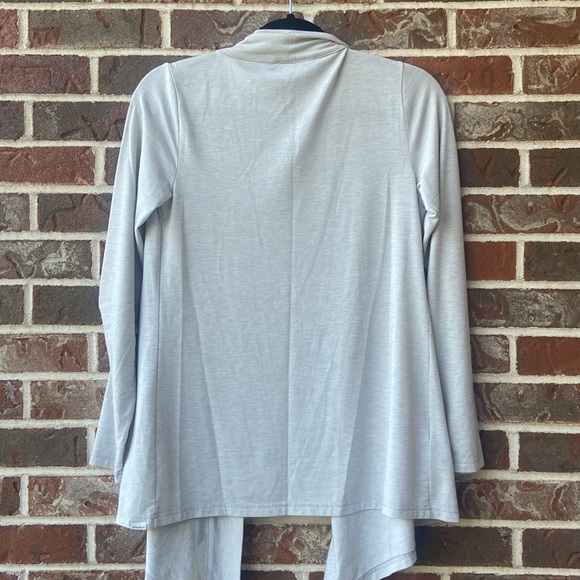 Eddie Bauer lightweight cardigan - Picture 4 of 5